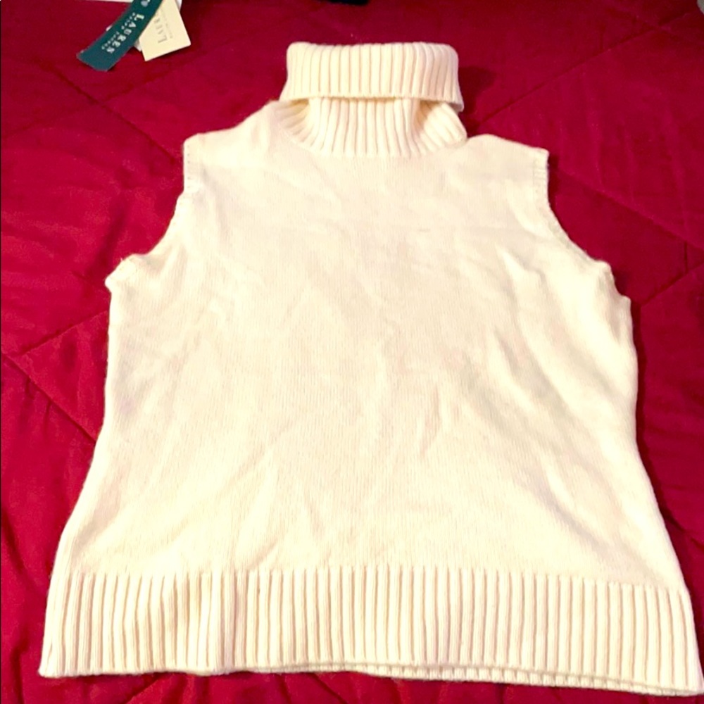 100% cashmere sleeveless turtleneck in cream